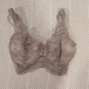 Victoria's Secret Lace Underwire Bra in Taupe Gray